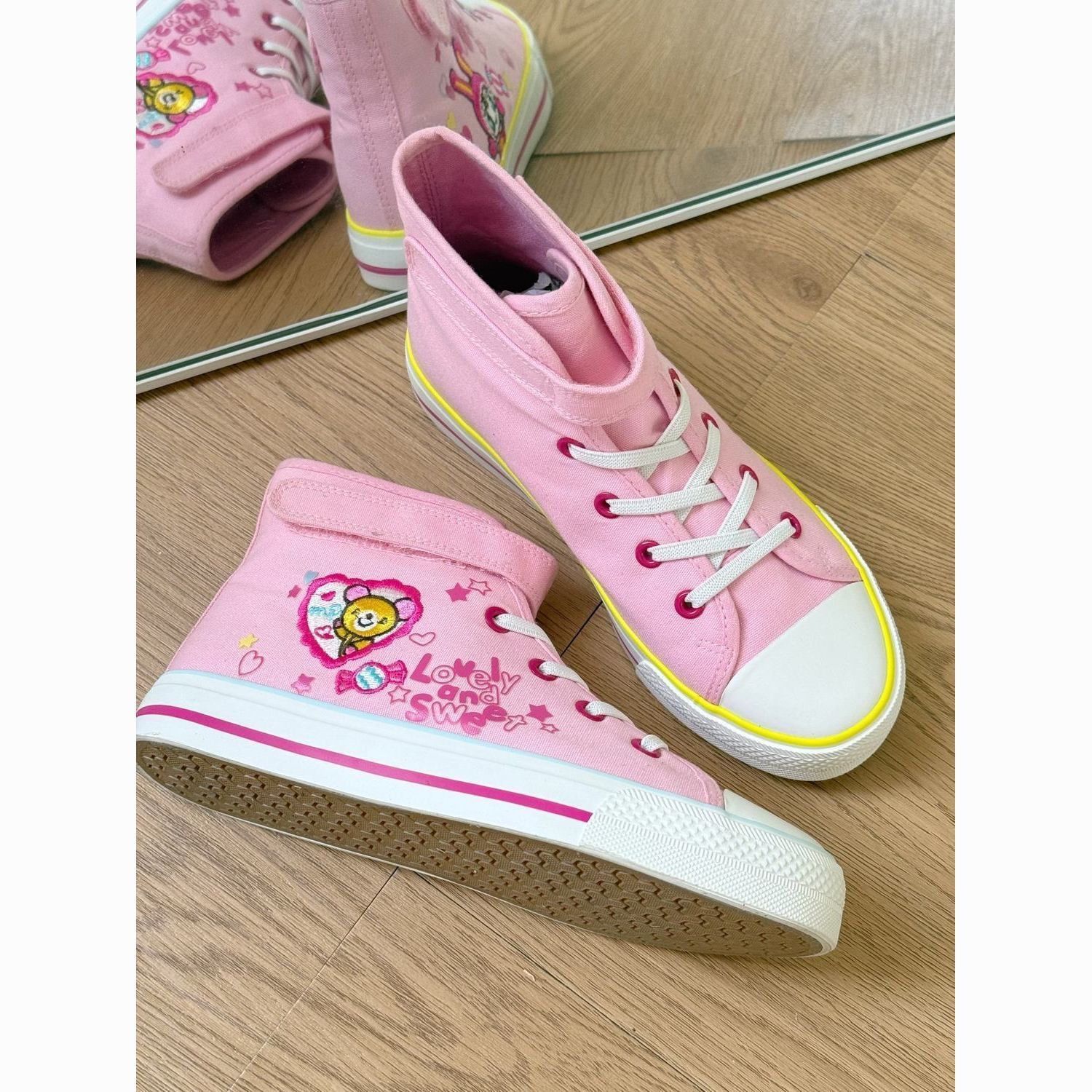Embroidery Shoes - Nuove Scarpe in Tela Rosa Carine