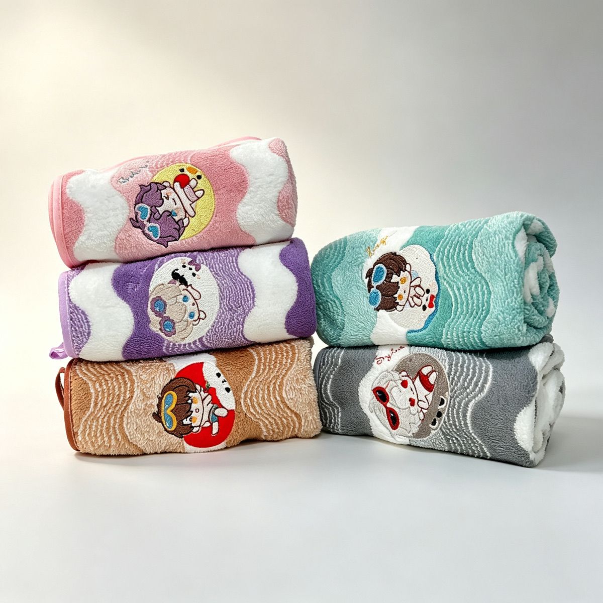 Embroidery Cotton - Asciugamano in pile corallo Anime Love