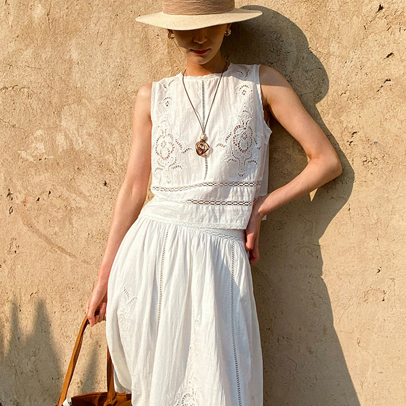 Top Senza Maniche in Cotone Bi - Embroidery On Shirt recensione e prezzo