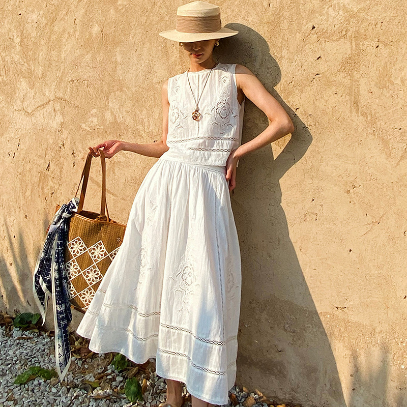Top Senza Maniche in Cotone Bi - Embroidery On Shirt recensione e prezzo