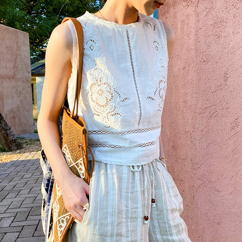 Top Senza Maniche in Cotone Bi - Embroidery On Shirt recensione e prezzo