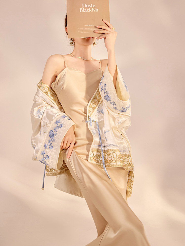 Giacca Larga di Lusso con Rica - Embroidery A recensione e prezzo