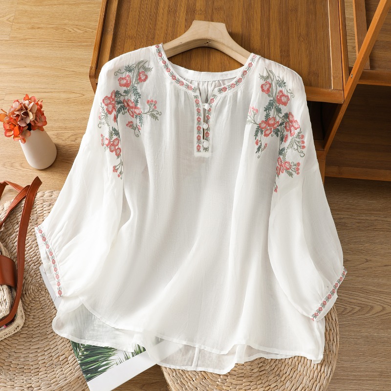 Abbigliamento da donna in stil - Embroidery On Shirt recensione e prezzo