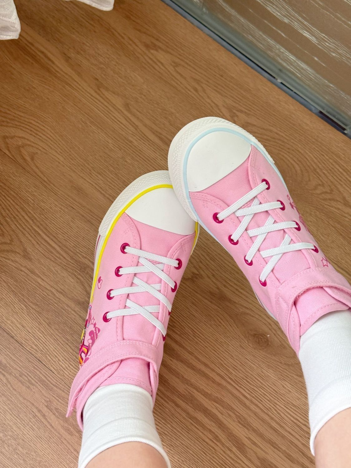 Nuove Scarpe in Tela Rosa Cari - Embroidery Shoes recensione e prezzo