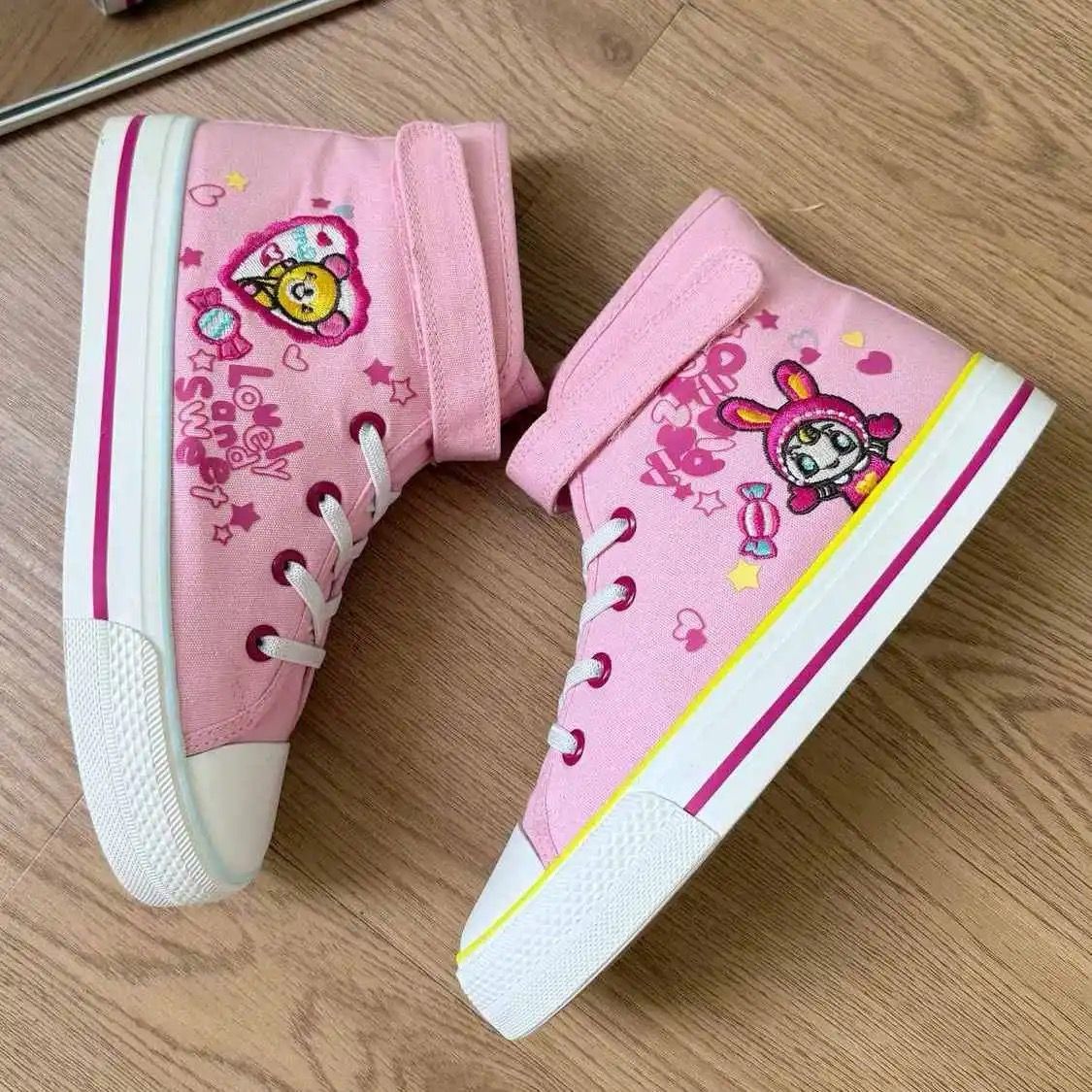 Nuove Scarpe in Tela Rosa Cari - Embroidery Shoes recensione e prezzo