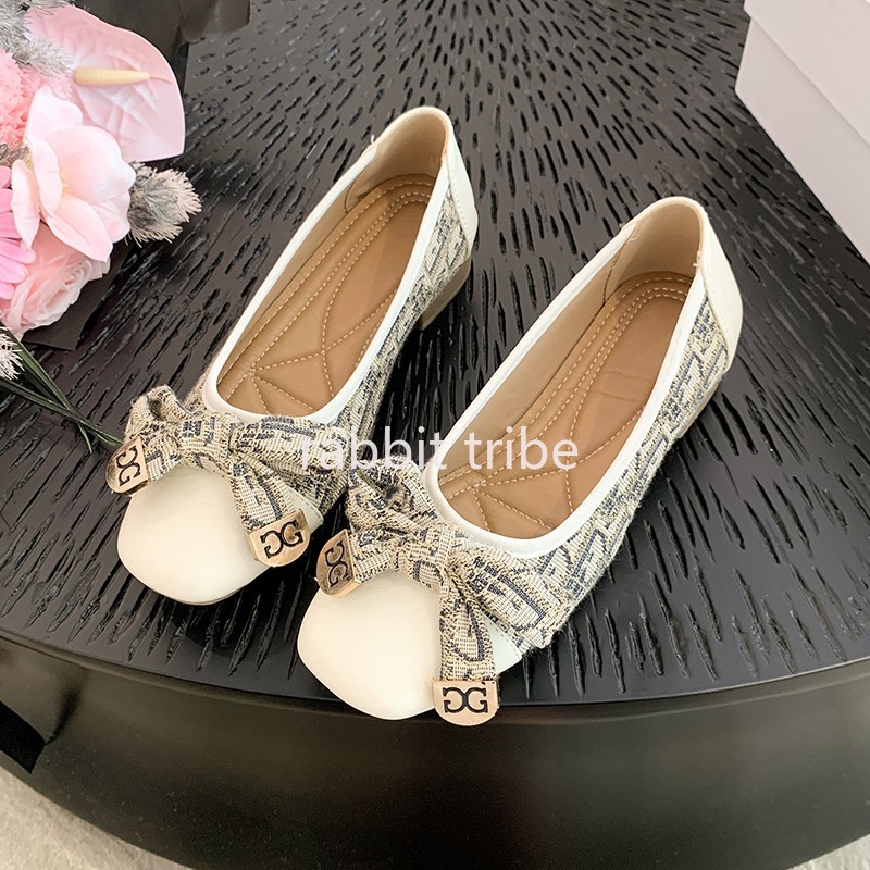 Comode scarpe singole da donna - Embroidery Style recensione e prezzo