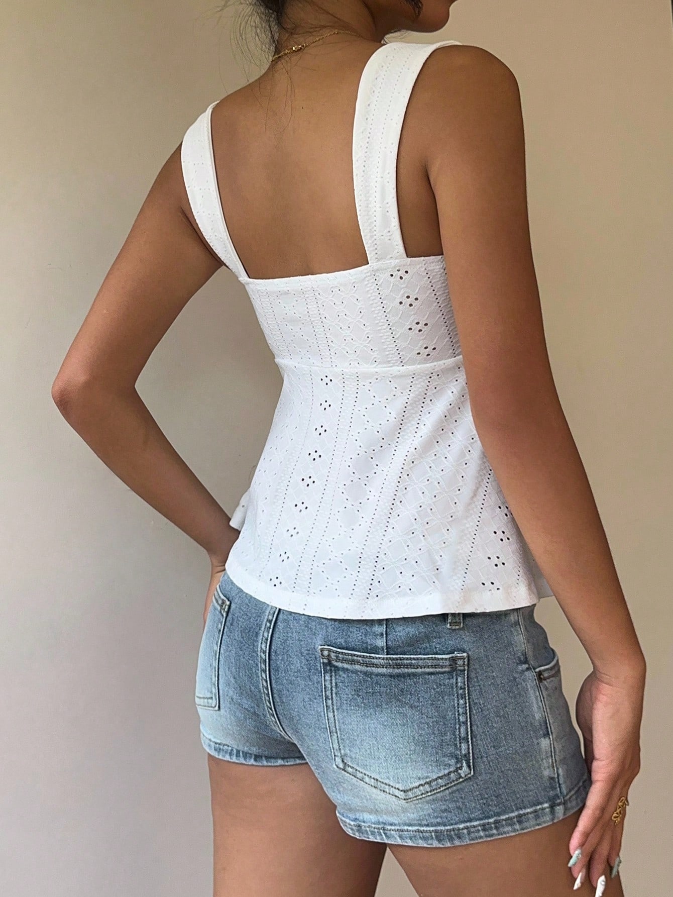 Top da donna con spalline larg - Embroidery Eyelet recensione e prezzo