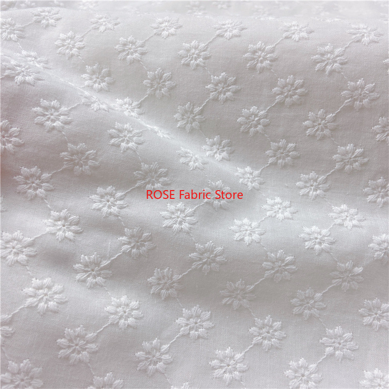 Tessuto con occhielli ricamati - Embroidery Eyelet recensione e prezzo