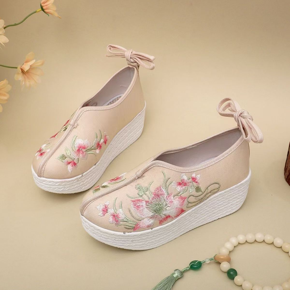 Scarpe Etniche da Donna con Ze - Embroidery Shoes recensione e prezzo