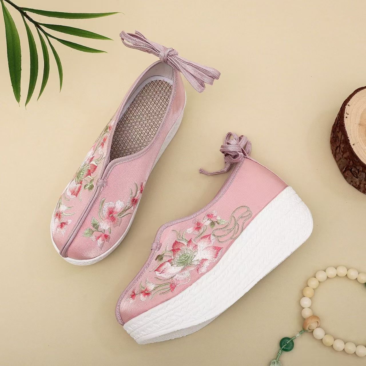 Scarpe Etniche da Donna con Ze - Embroidery Shoes recensione e prezzo
