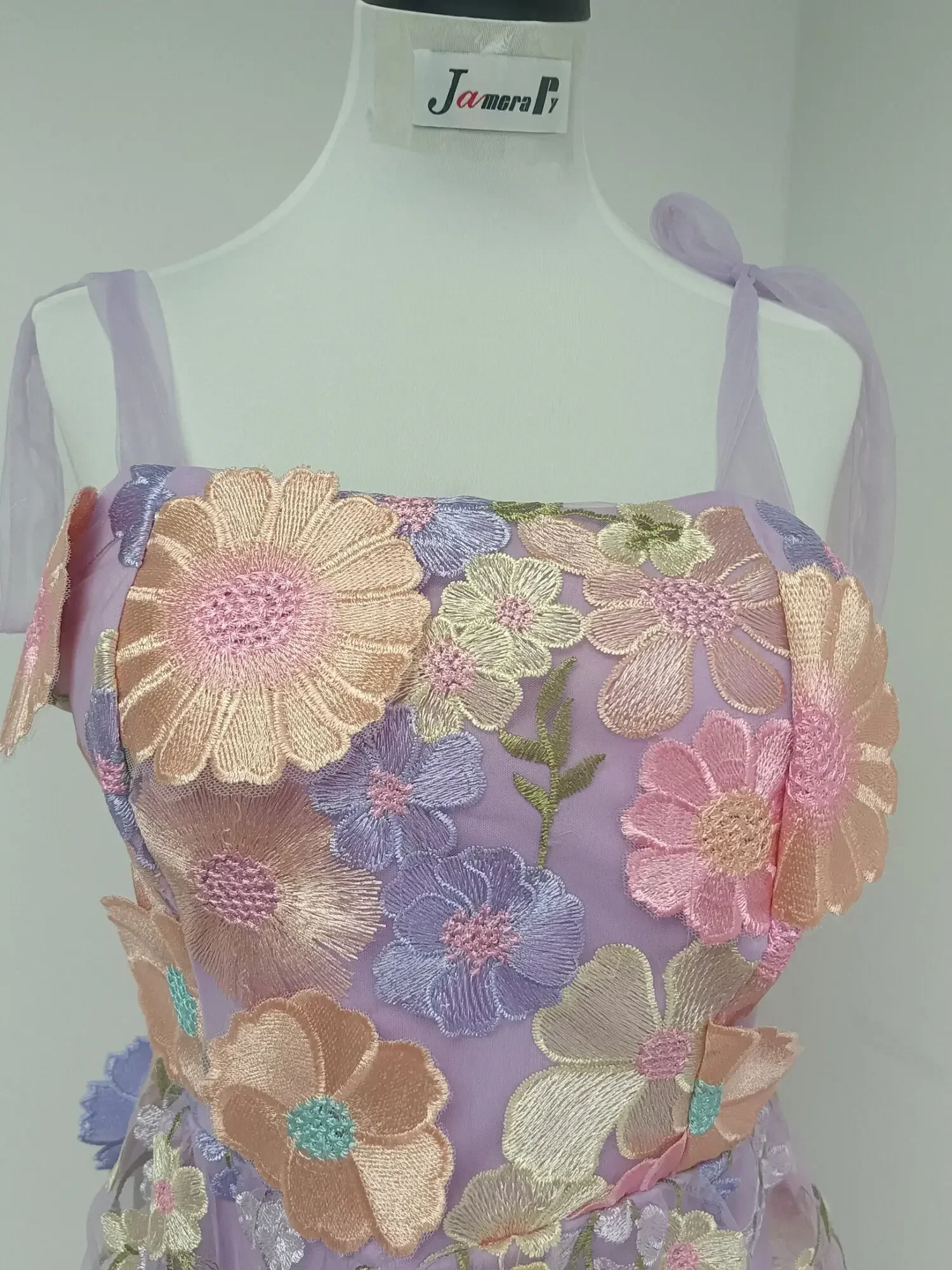 Designer di marca Abito da ser - Embroidery Zara recensione e prezzo
