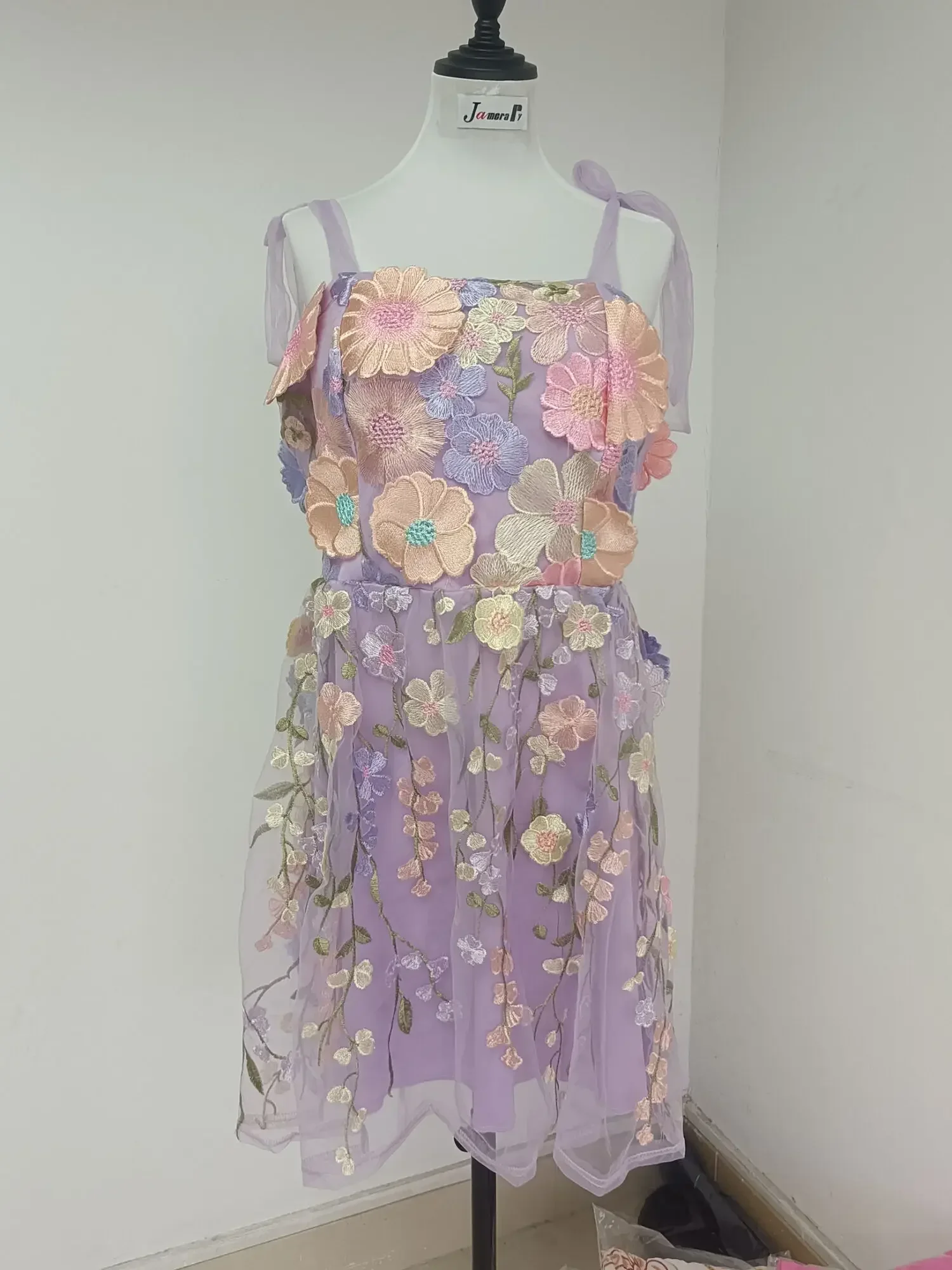 Designer di marca Abito da ser - Embroidery Zara recensione e prezzo