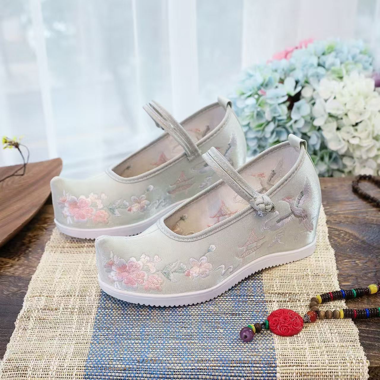 Scarpe da donna ricamate inter - Embroidery Cotton recensione e prezzo