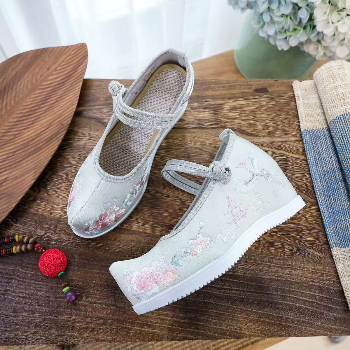 Scarpe da donna ricamate inter - Embroidery Cotton recensione e prezzo