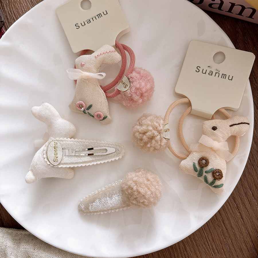 Autunno Inverno Dolce Ricamo 3 - Embroidery Rabbit recensione e prezzo