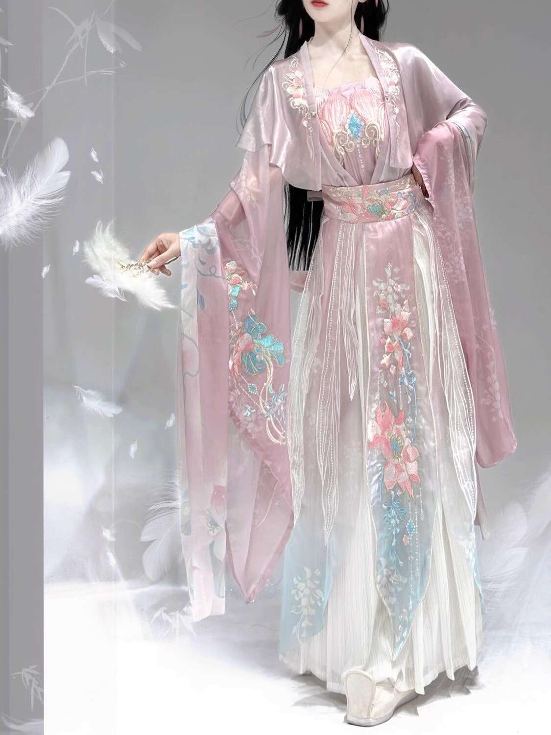 Nuovo Hanfu Wei Jinfeng Indust - Embroidery Cotton recensione e prezzo