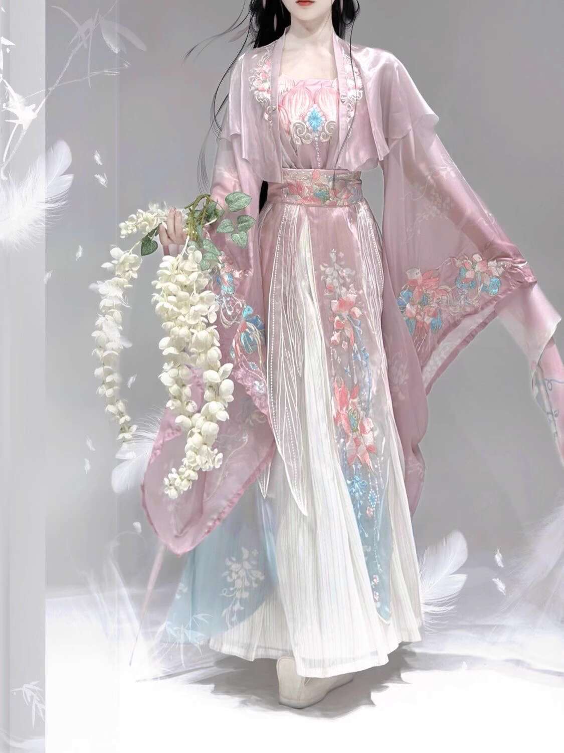 Nuovo Hanfu Wei Jinfeng Indust - Embroidery Cotton recensione e prezzo